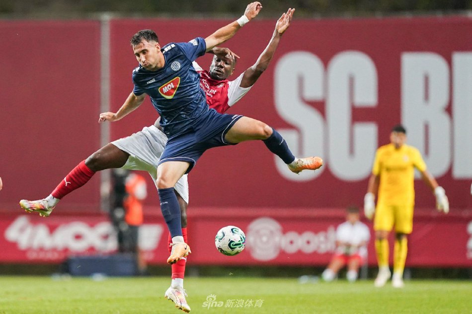 色的表现成 色的表现成