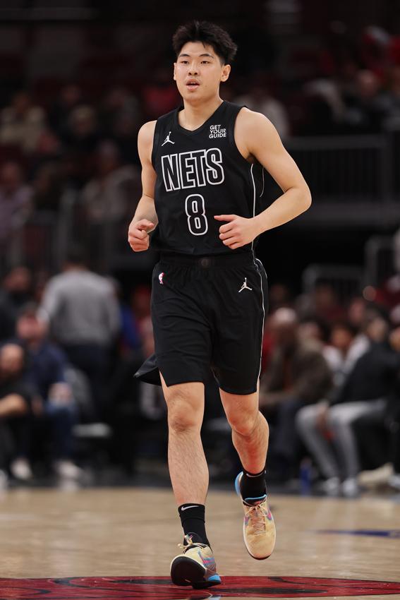 随着中国在 随着中国在